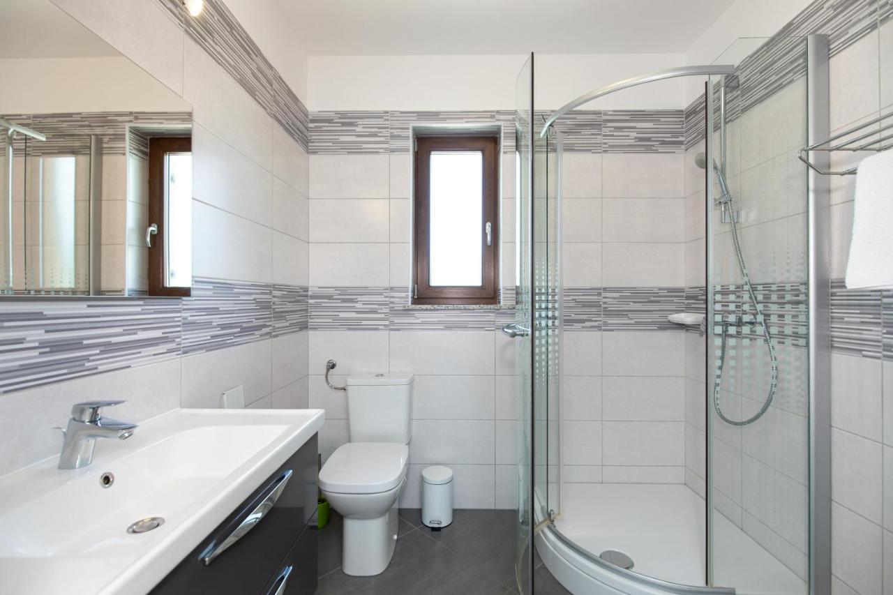 Apartments Otia Seaview Porat  Ngoại thất bức ảnh