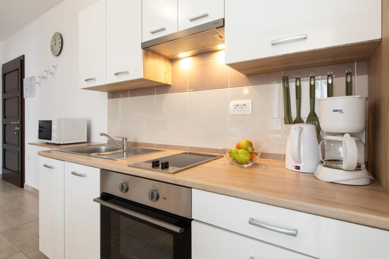 Apartments Otia Seaview Porat  Ngoại thất bức ảnh