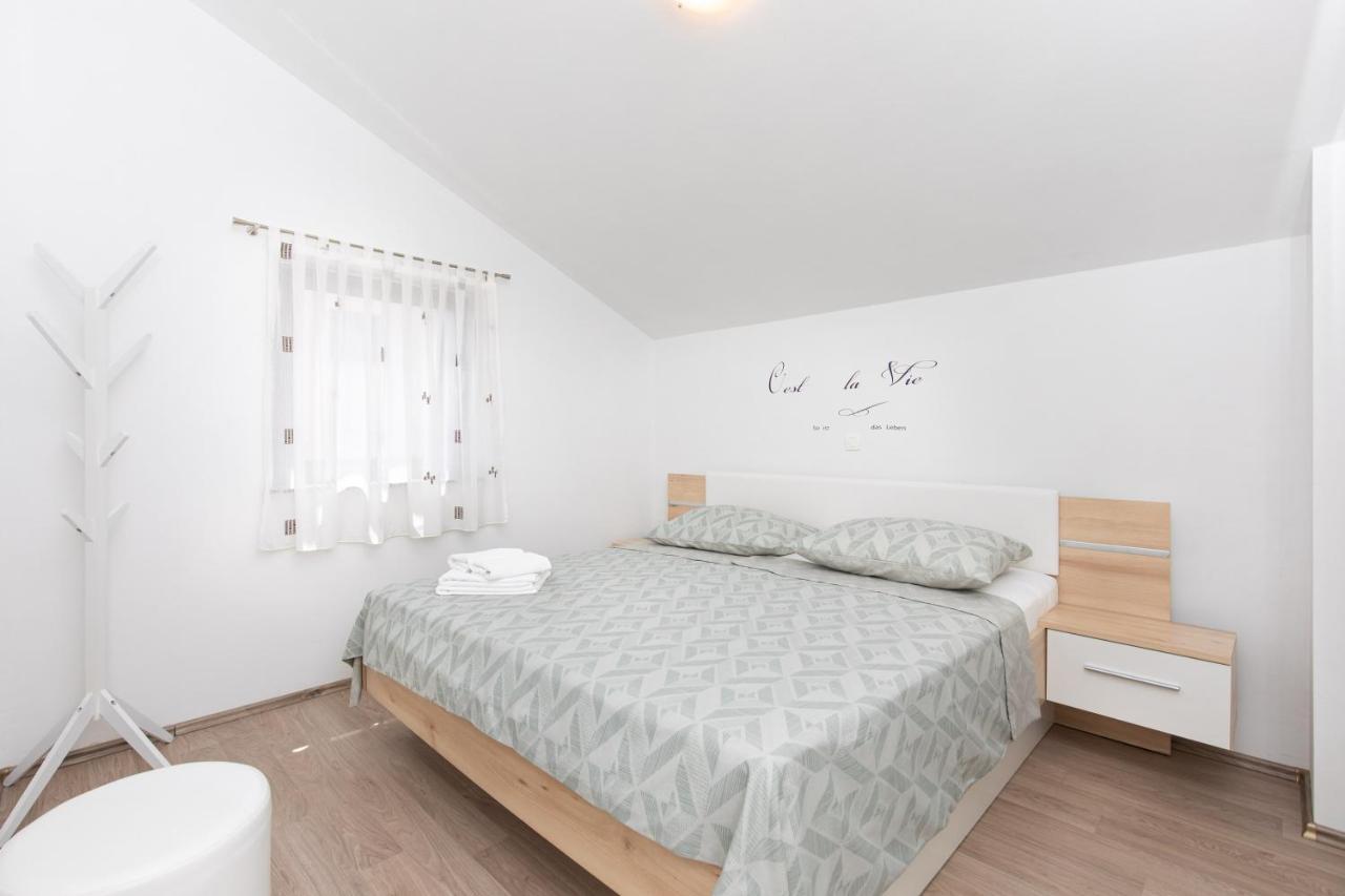 Apartments Otia Seaview Porat  Ngoại thất bức ảnh